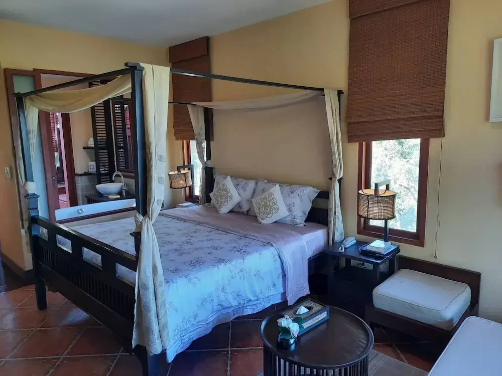 Suite with balcony
