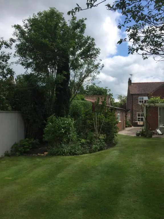The Orchard in Alne - Photo 1