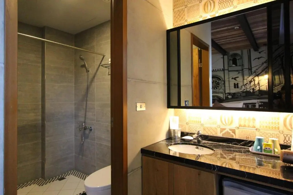 Standard Double room (full double bed)