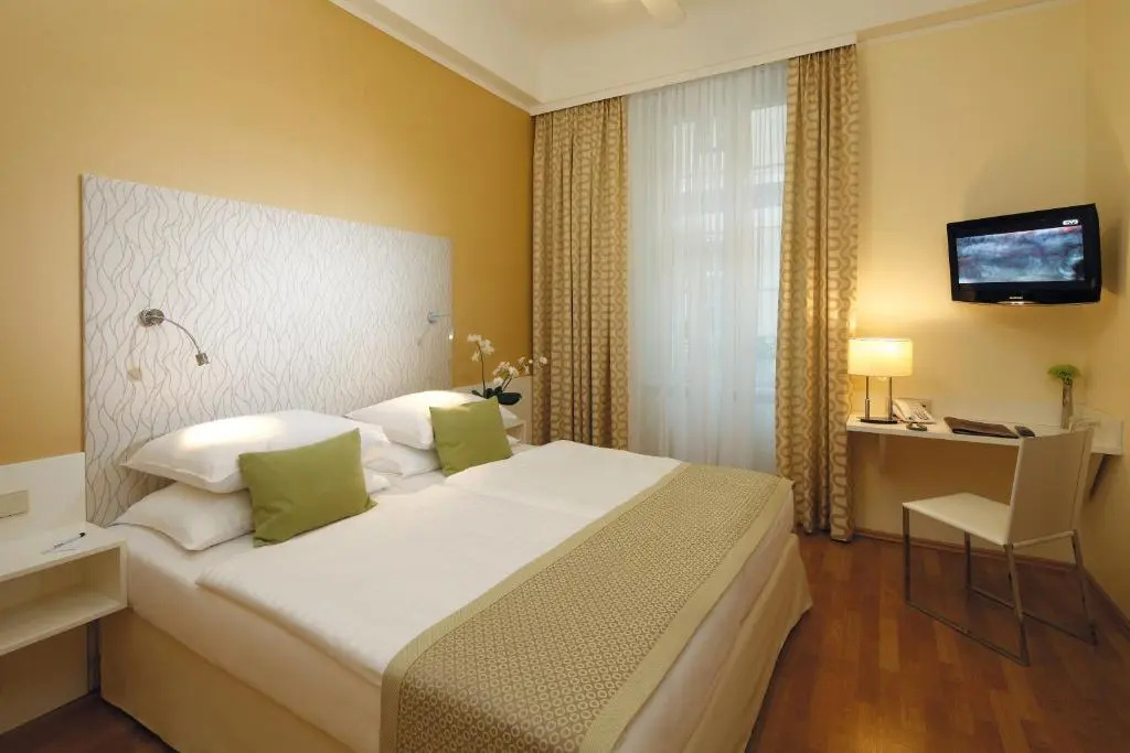 Economy Double room (full double bed)