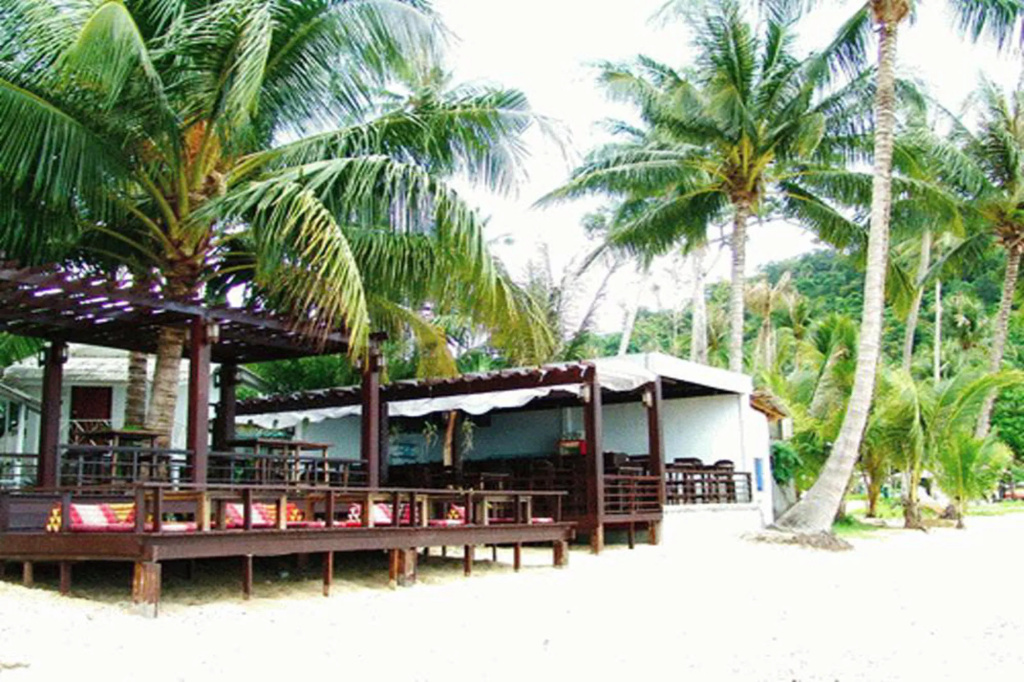 Beach & Waterfront