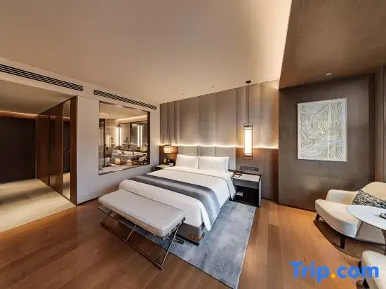 Premier Double room (full double bed)