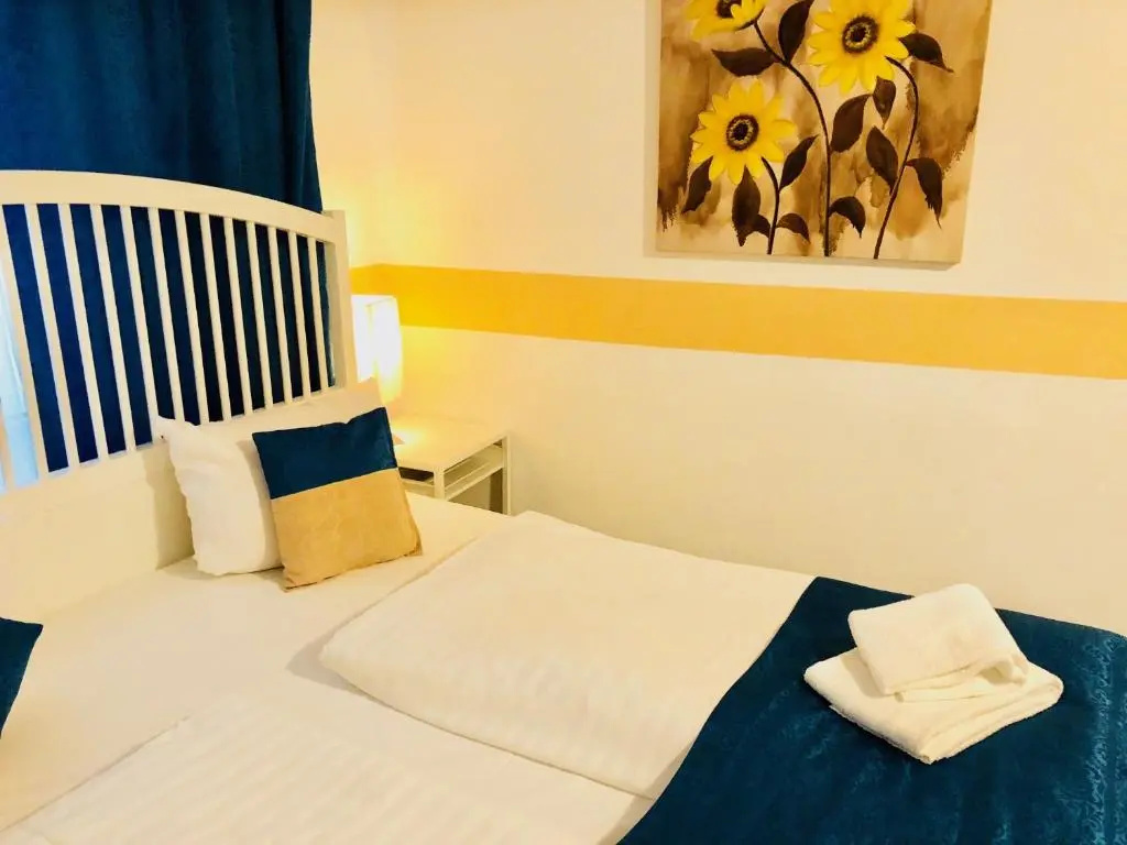 Standard Double room (full double bed)