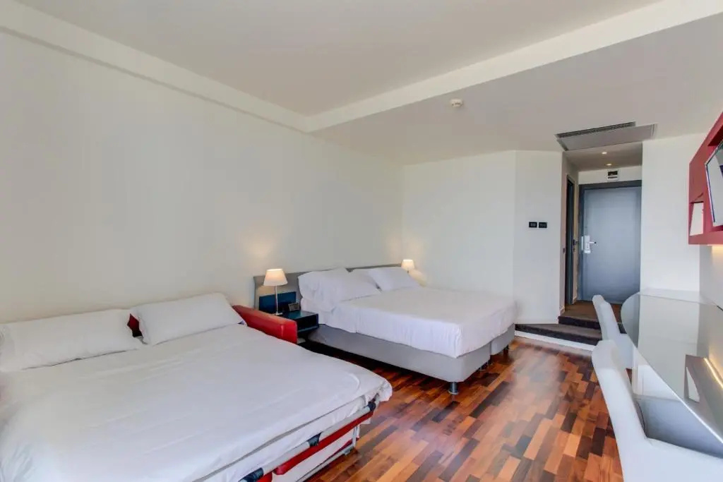 Standard Quadruple room