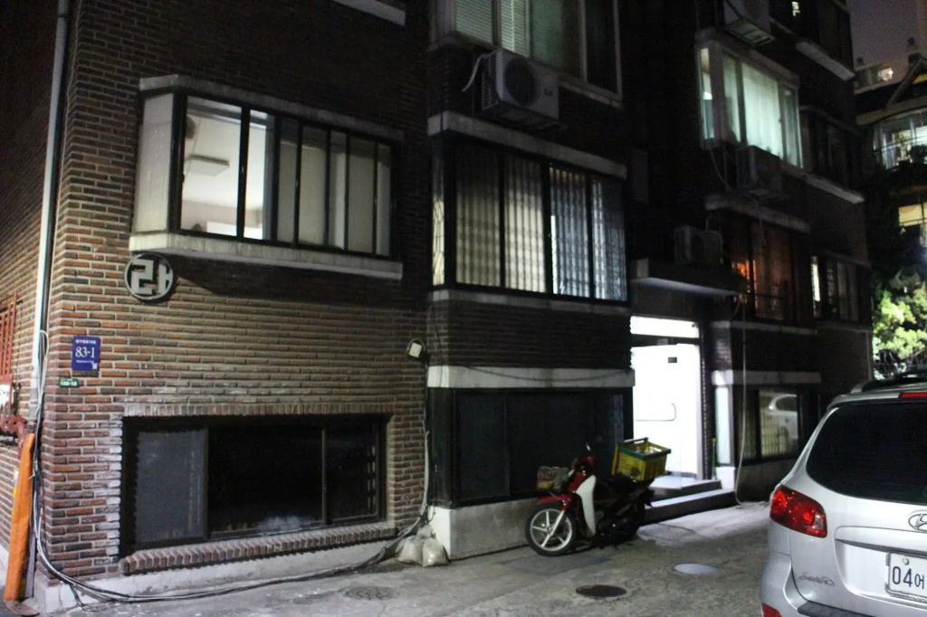 artist77house