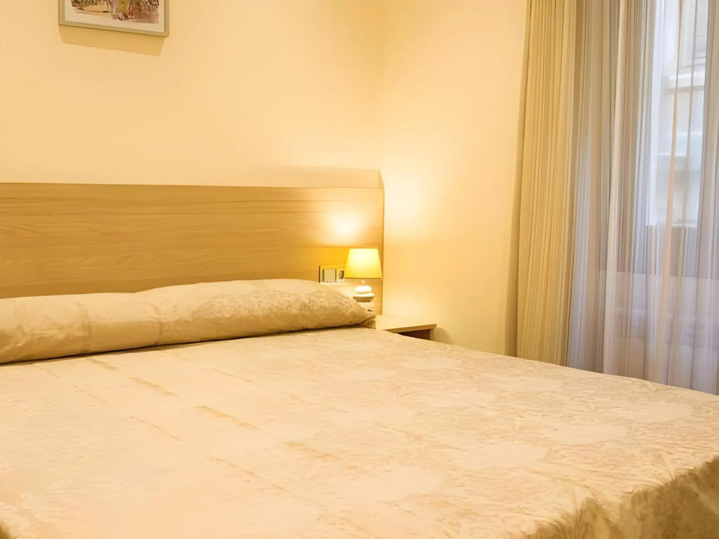 Hostal Excellence — 5