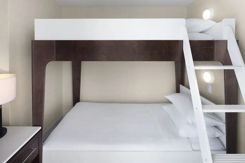 Delta Hotels by Marriott Edmonton South Conference Centre - Chambres