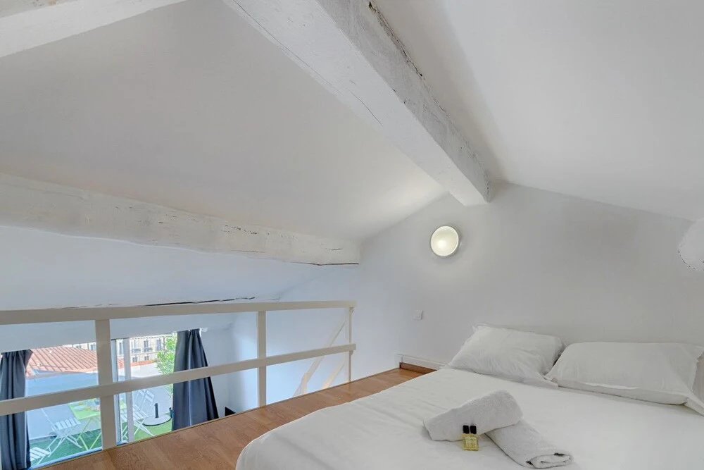 Rare - Nice Loft on the Rooftops of Marseille!