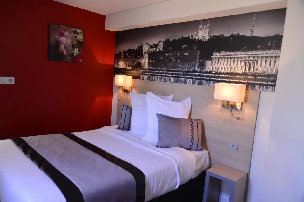 Logis Cris Hôtel et Restaurant - Lyon Sud-Est - Général