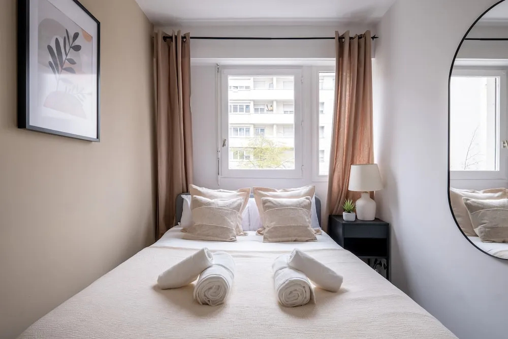 Voir la photo 2 — Appartement Charmant à Levallois