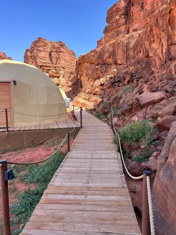 Standard Double room with mountain view (full double bed)