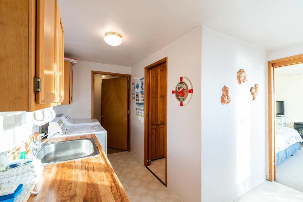 Whale Pointe 2 Br cottage by RedAwning — 4