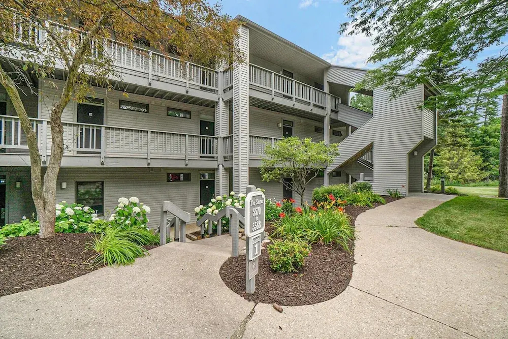 Sunset View Studio Condo The Shores 5587