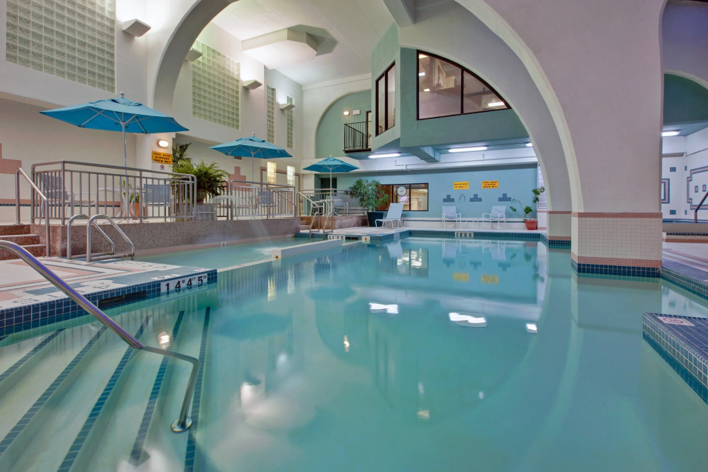 Holiday Inn & Suites Windsor Ambassador Bridge by IHG - Général