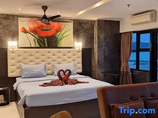 1 Bedroom Apartment with sea view