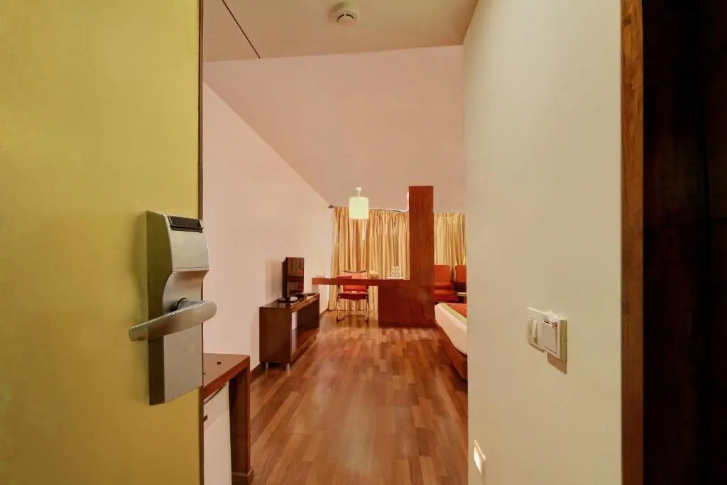 Monarch Luxur - Chambres