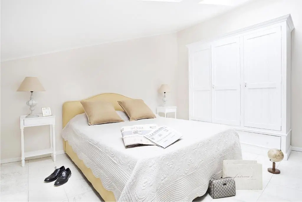 2 Bedrooms Attic Apartment