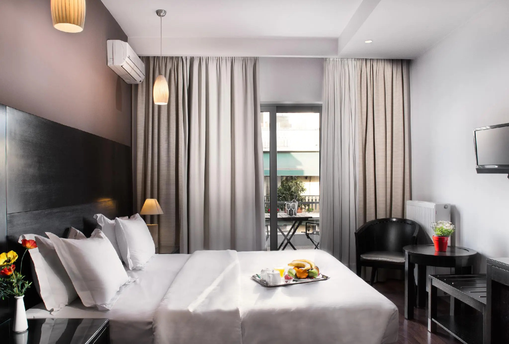Deluxe Double room (full double bed)
