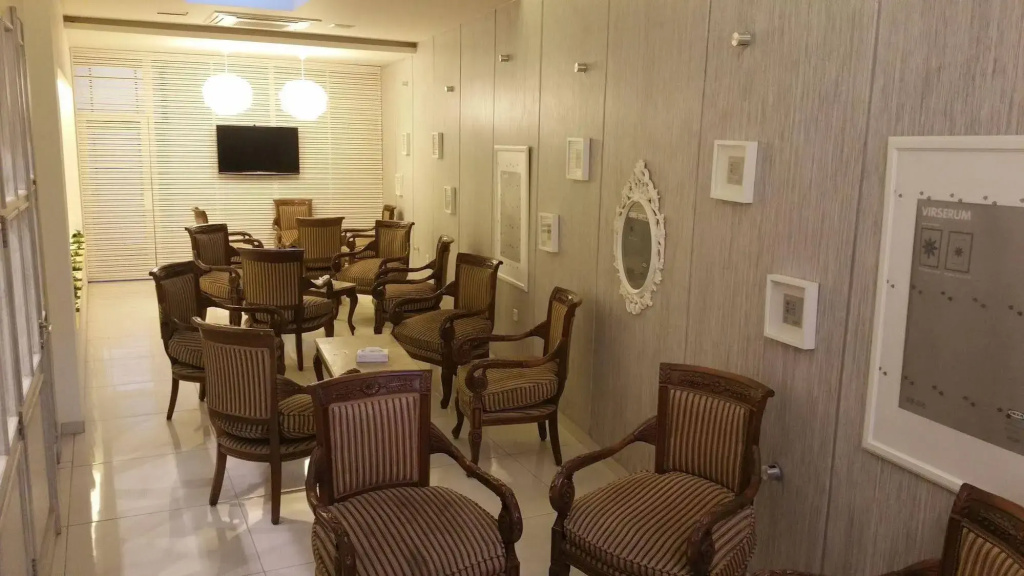 Al-Ballouti Hotel Suites - Général