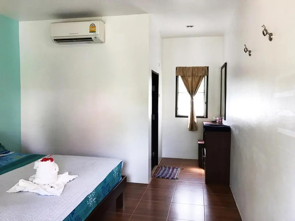 Standard Double room with balcony (full double bed)