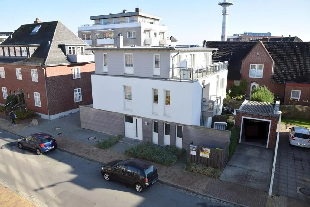 Bomhoffstr. 22a, W4, Blue Water