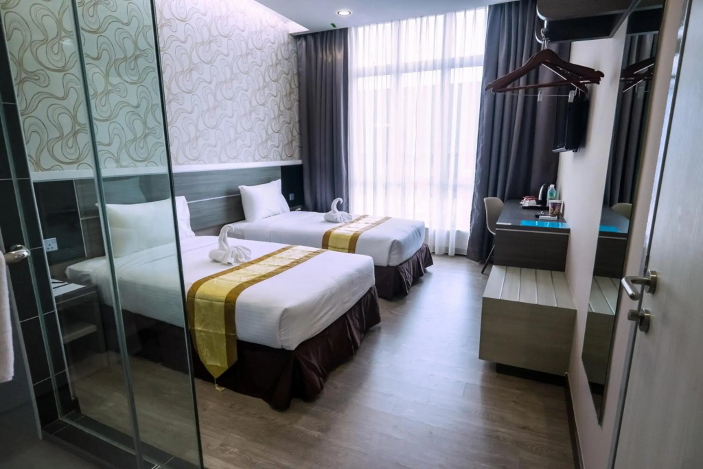 Indra Hotel