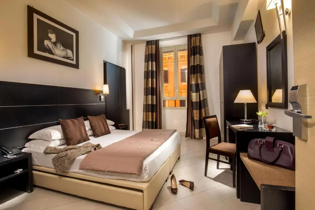Standard Double room (full double bed)