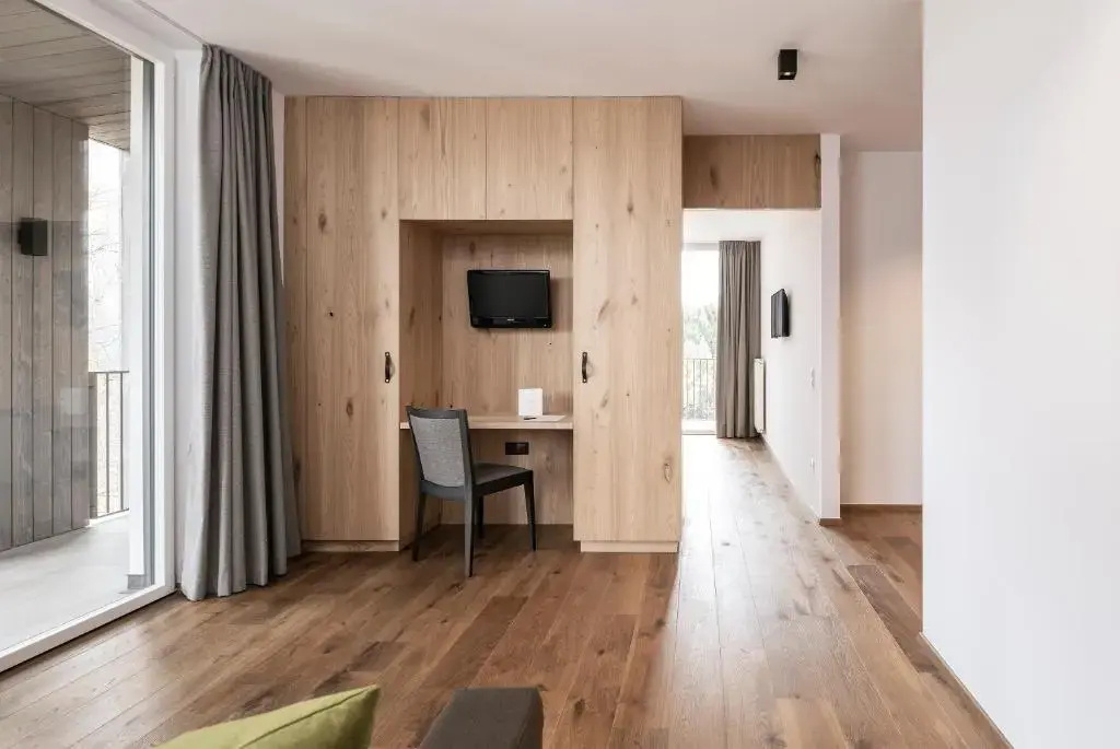 Suite with balcony