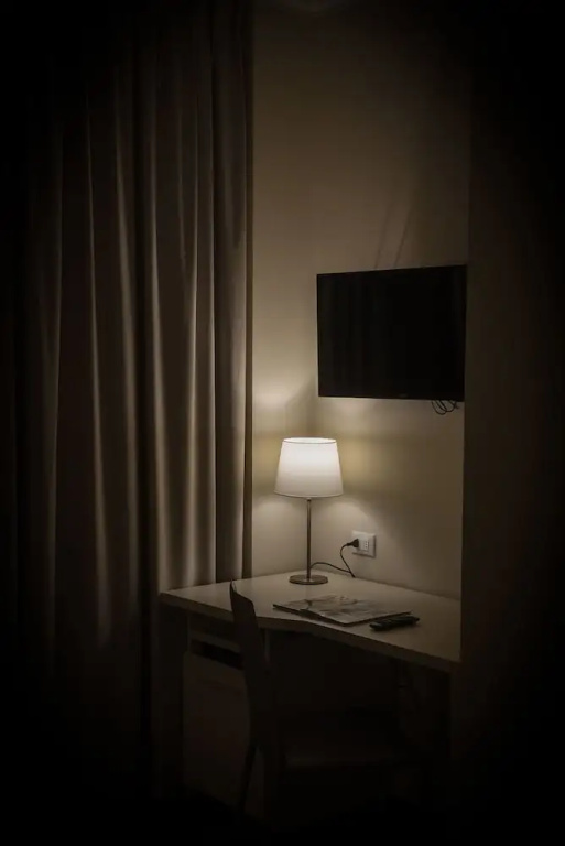 Standard Double Club room (full double bed)