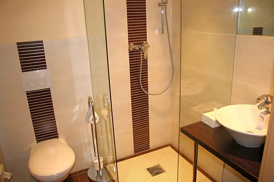 Hotel Alt Gorlitz - Chambres