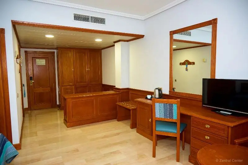 Hotel Zentral Center - Chambres