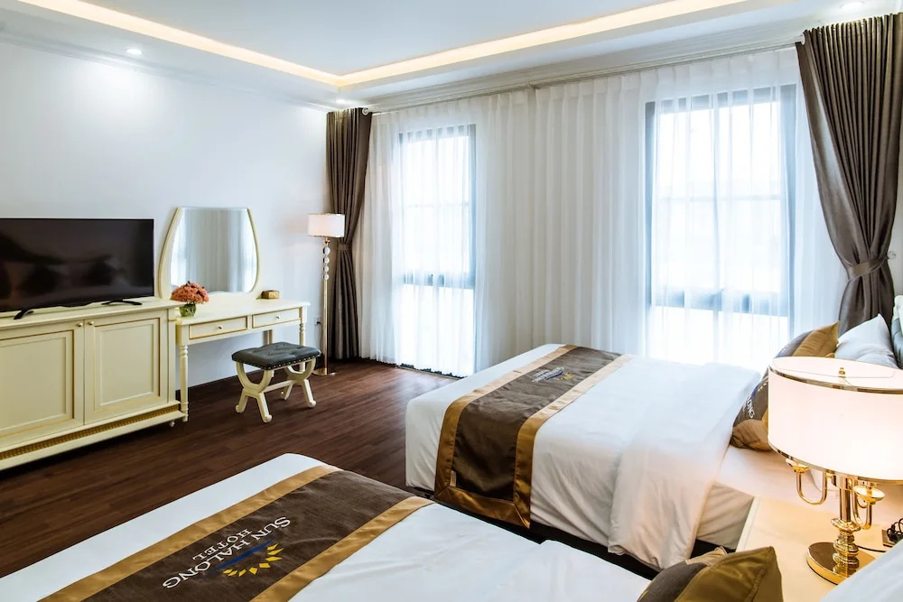 Deluxe Triple room with balcony