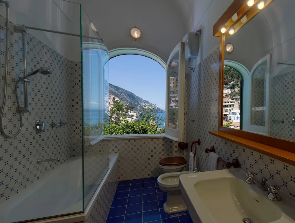 Villa with balcony and with sea view