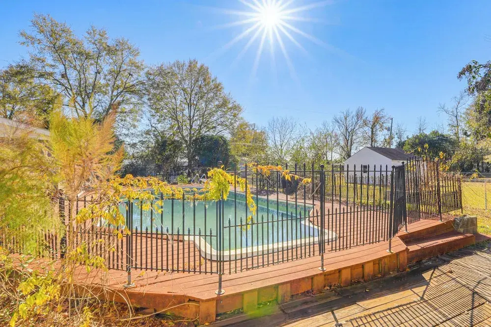 7 Mi to Neuse River! Family Home w/ Poolside Oasis