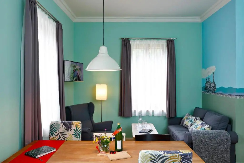 2 Bedrooms Apartment