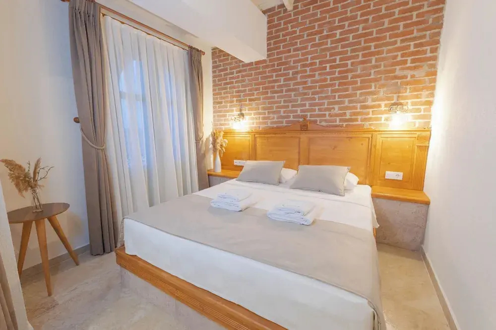 Standard room with city view