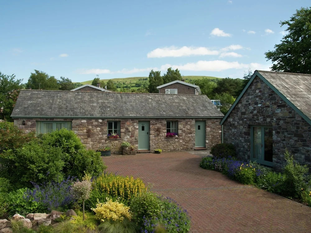 Comfortable Holiday Home in Crickhowell Near River Usk