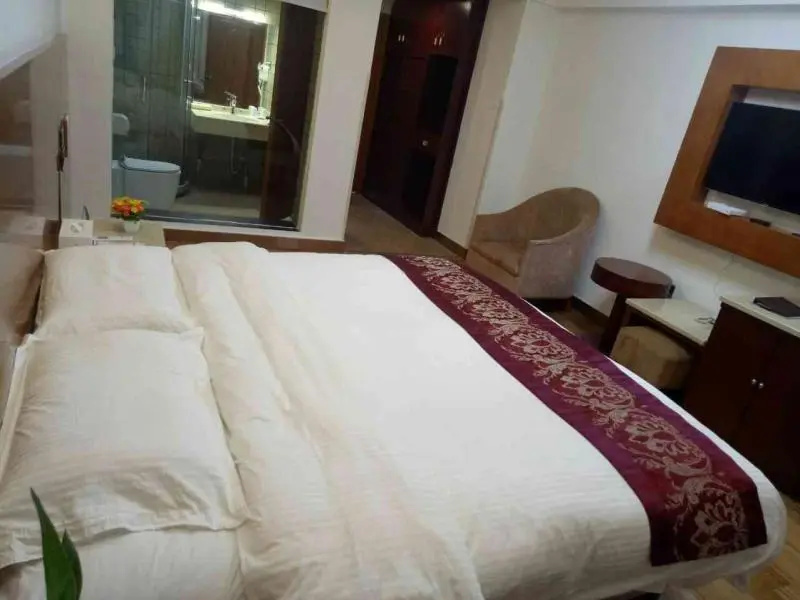 GreenTree Inn Ziyang Lezhi Government Tianchi Town Express Hotel - фото 5