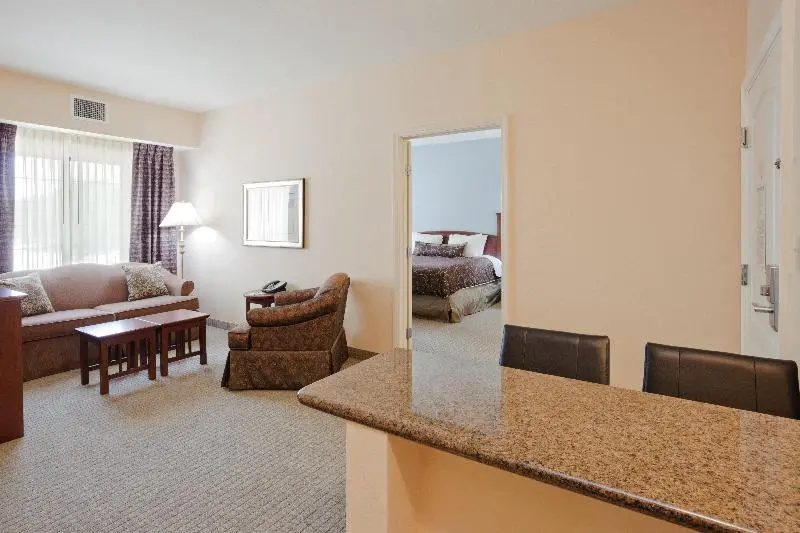 Staybridge Suites Lafayette by IHG - Chambres