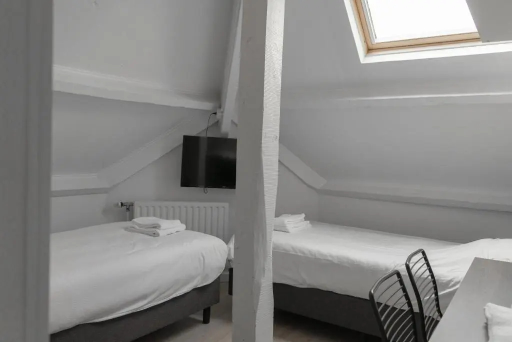 Economy Double room (twin beds)