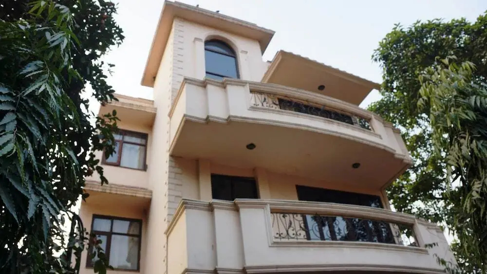 Maxfort Budget Hotel Gurgaon