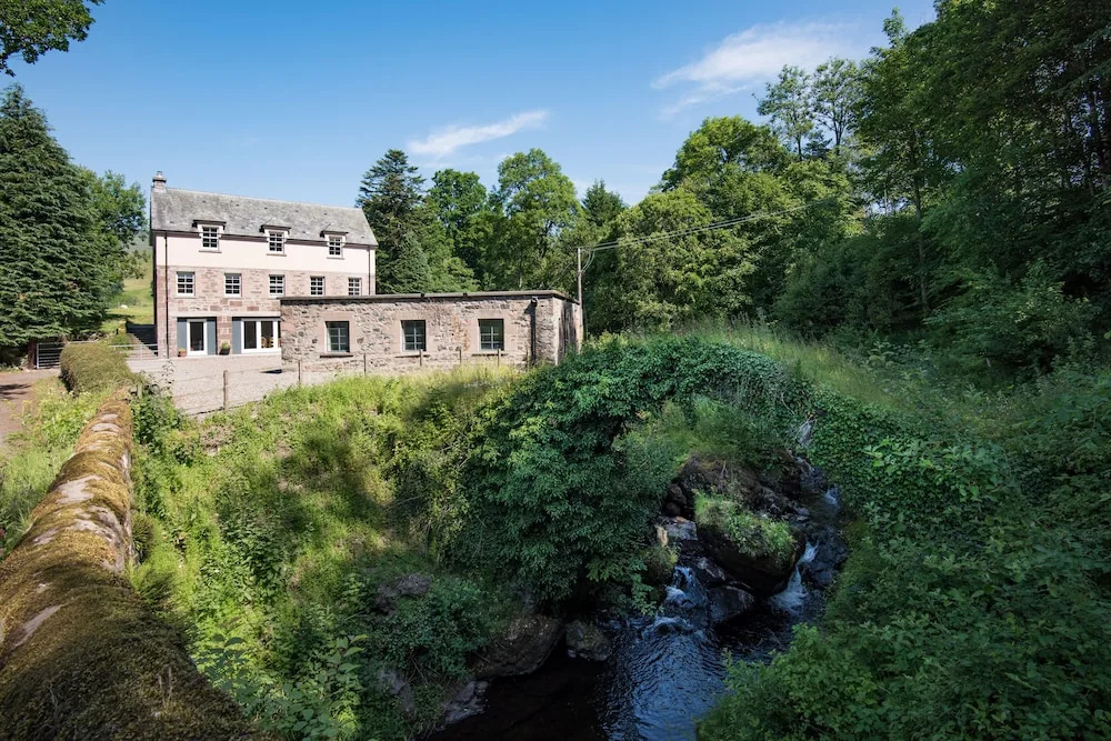 Mill House - self catering sleeps 10