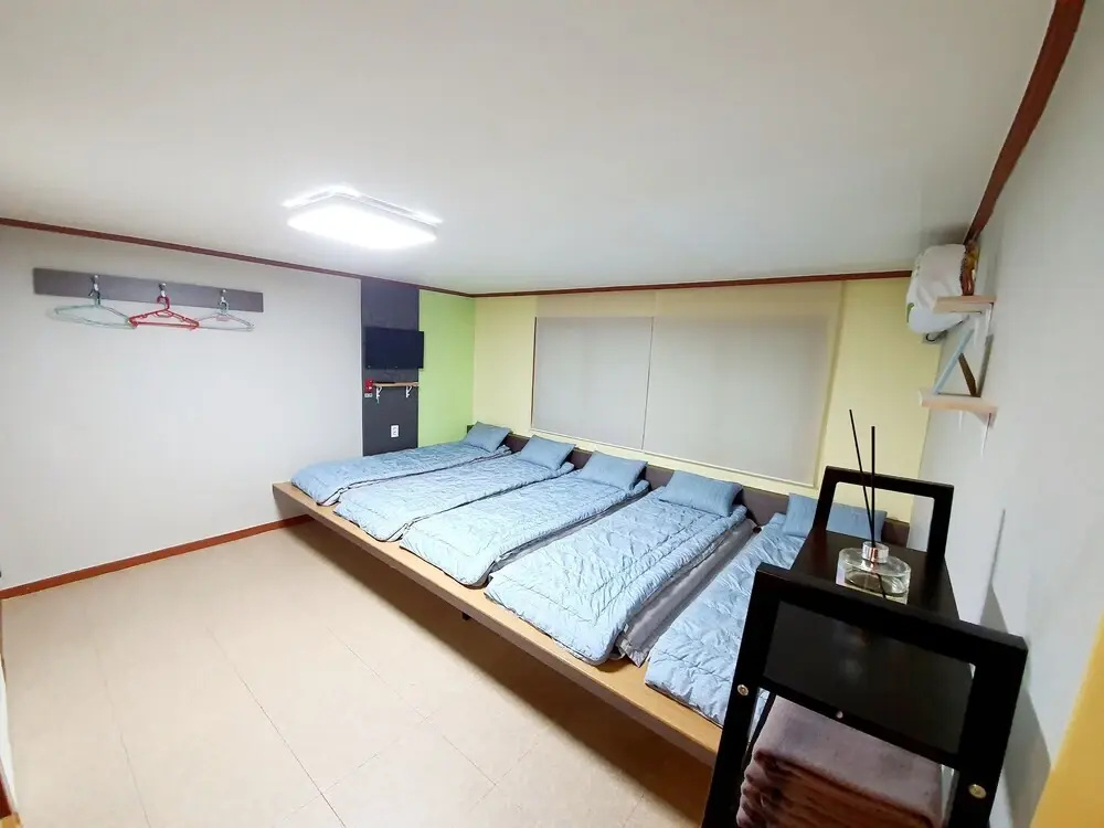 Standard Family room