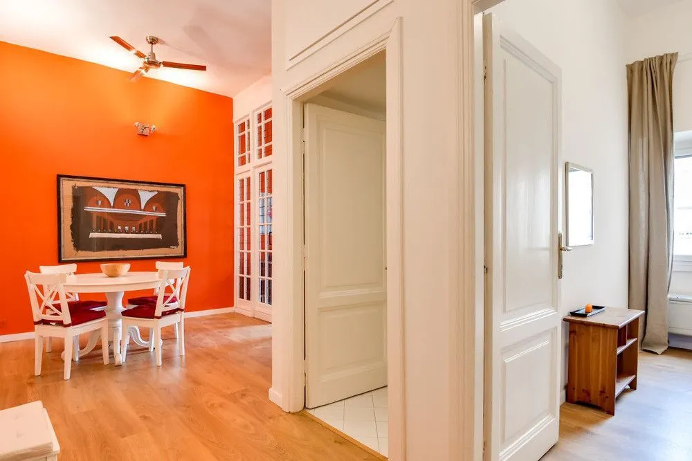 Nice and Bright 2 bed Flat Near Termini
