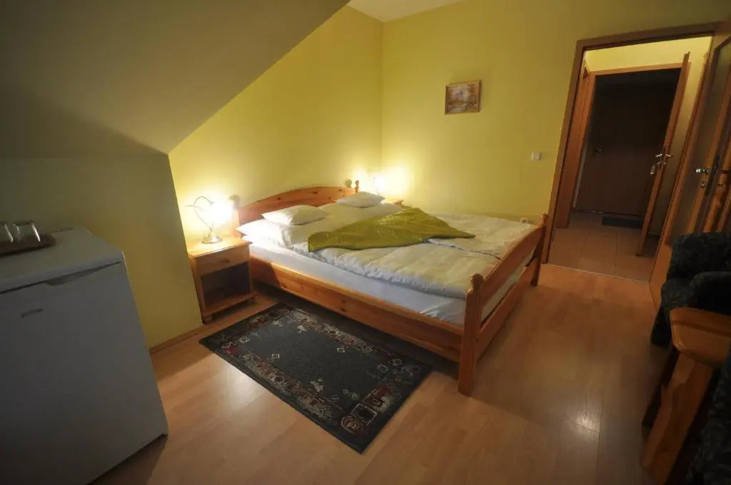 Denis Hotel és Étterem - Chambres