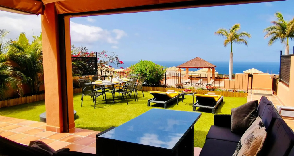 Villa mit Meerblick und Pool direkt am Golfplatz von Adeje