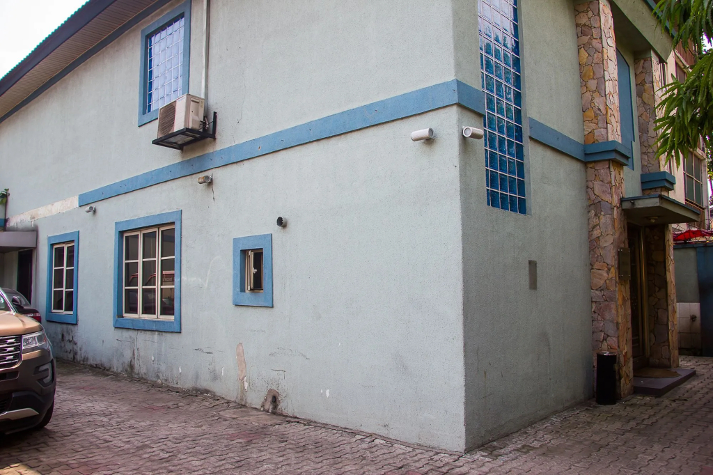 Precinct Comfort Services, Ikoyi
