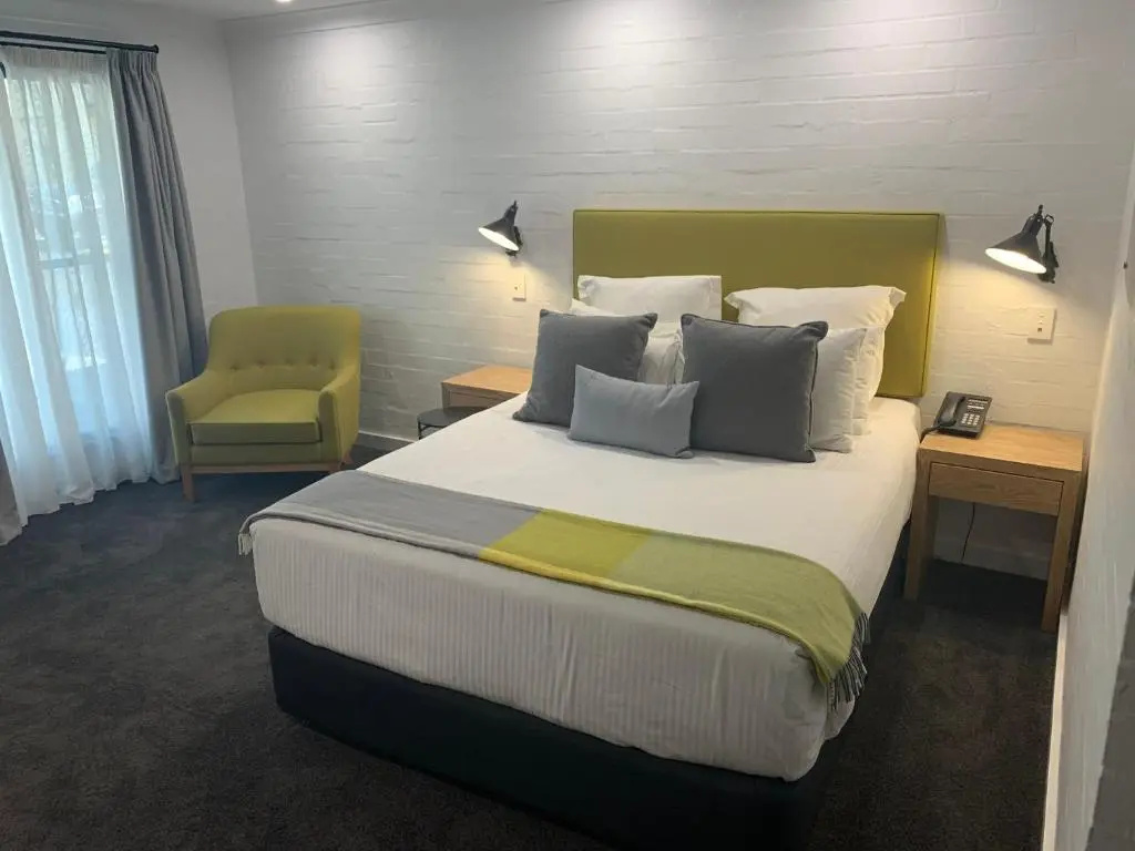 Standard Double room (full double bed)