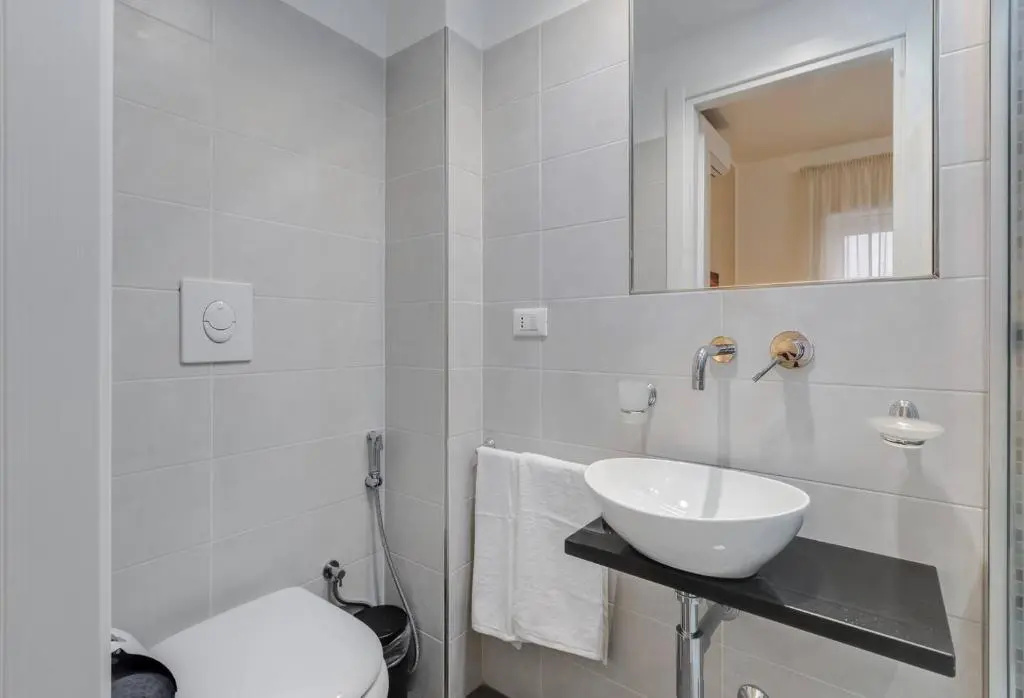 Standard Double room with balcony (full double bed)