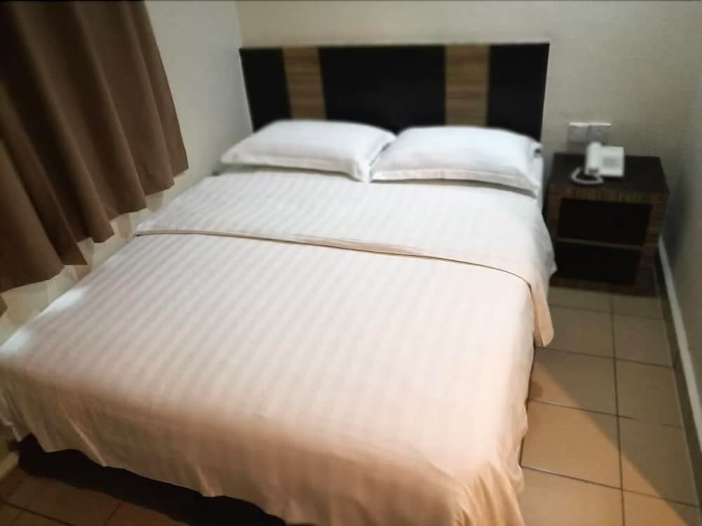 Hotel Traveller
